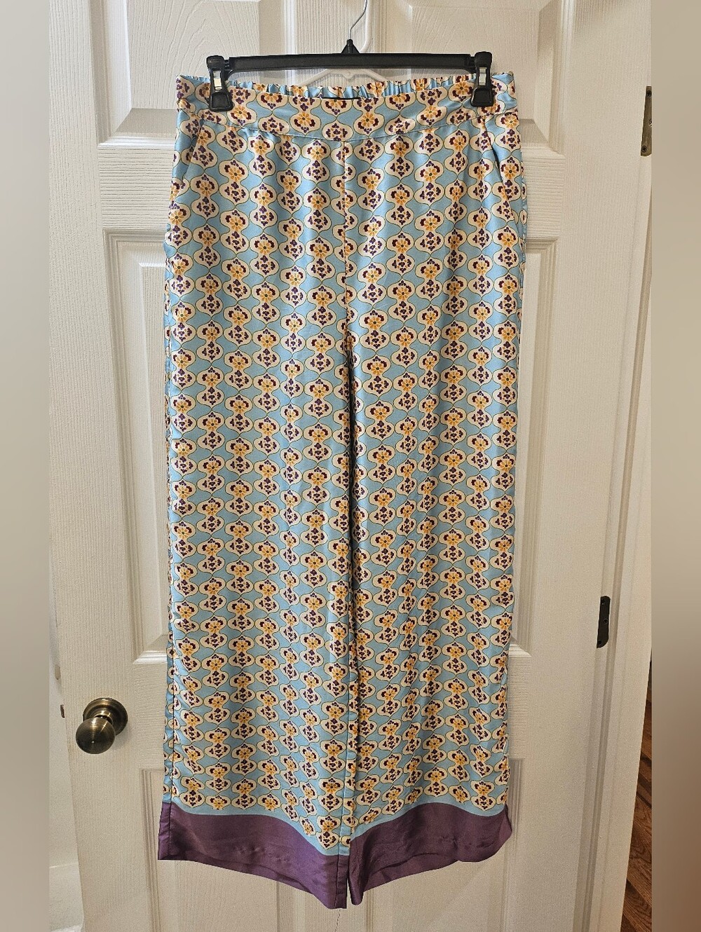 Zara Light Blue Patterned Wide-Leg Pants with Purple Hem